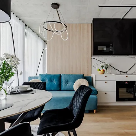 Emilii Plater Apartment Warsaw