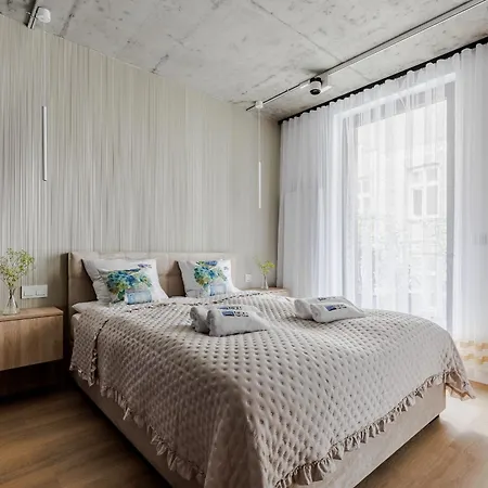 Emilii Plater * Варшава